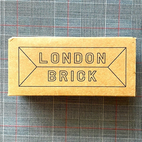 London Brick Other - LONDON BRICK SOAP Clay and Lime Oil